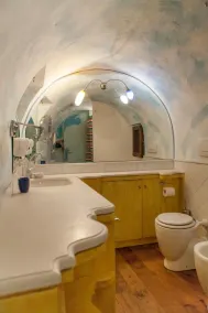 MarcheAmore - Il Passaggio Segreto, luxury loft with private courtyard - Image 3