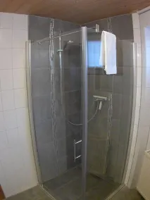 Apartamento de 55m² em dois níveis com jardim solar para 2 a 4 pessoas - Image 2