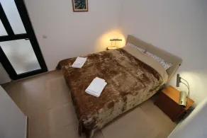 Apartment Mambo - Image 5