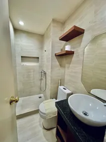 Beautiful unit across greenbelt5 + high speed wifi + Netflix - Image 5