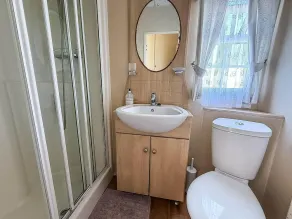Great 6 Berth Caravan For Hire At Cherry Tree Holiday Park In Norfolk Ref 70801C - Image 4