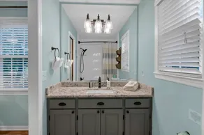 Hilton Lake Home - Hot Tub - Image 4