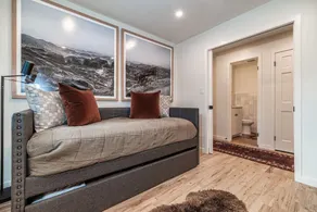 4Bed 3Bath TownHouse Hot tub - Image 2
