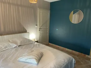 Country house with swimming pool and slide, golf course 6km - Image 3