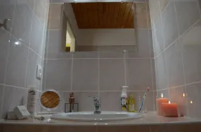 Vacanze soleggiate nella quiete della campagna con piscina - Image 4