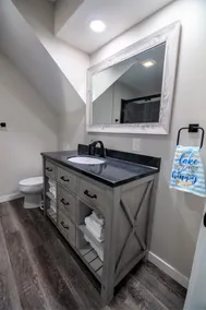 Cozy Lakefront Cottage — 35 minutes to Lambeau Field, ice fishing, sunset, +More - Image 3