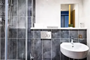 Carrick Quay Two bedrooms with balcony - Image 3