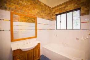 Aquila - 4 bedroom home with amazing valley views and swimming pool - Image 4