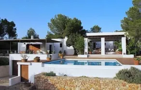 Villa mit privatem Überlaufpool, ideal für Familien und Veranstaltungen - Image 3