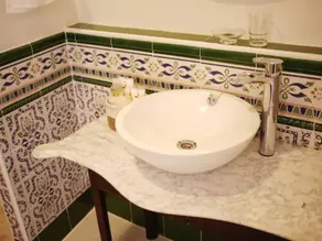 SPACIOUS HOUSE IN HISTORIC CENTER WITH MAGNIFICENT VIEWS - Image 3