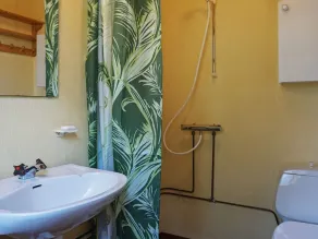 4 person holiday home in Dingle - Image 4