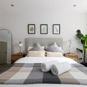 Stylish Self-Contained Countryside Accommodation - Image 5