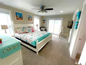 484 E Market - New construction close to town and the Beach! - Image 5