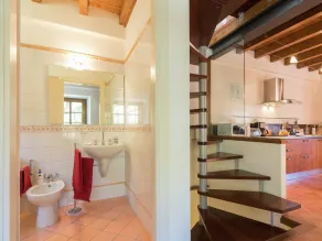 Mansion in Pescaglia near Tuscan Coast - Image 2