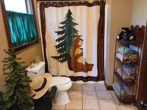 Cozy Bear Paradise  on Weiss Lake  in the foothills of the Appalachian Mountains - Image 3
