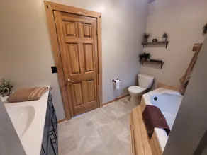 Nolin Lake Log Cabin ~ Beautiful Water Views ~ Great Family Getaway! - Image 3