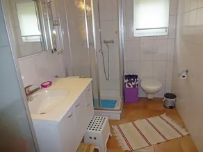 Chalet i Schweiz, 10 minuter från backarna - Image 2