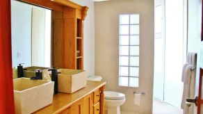 Beautiful Shoal Bay Condo Penthouse for 2-6 Guests - Image 2