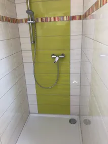 Bungalow conçu de manière durable avec un équipement supérieur à la moyenne - Image 5