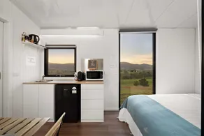 Nichol Road Hideaway 1 at Annies Retreat by Tiny Away - Image 4