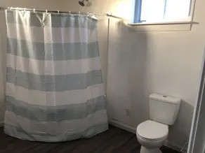 Studio Basement Apartment in Little Red Home - Image 4