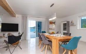Haus am Strand in Mikulina Luka - Image 2