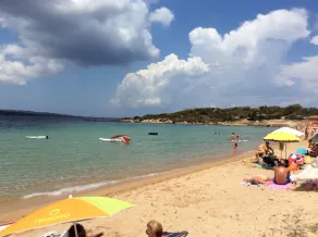 Palau (OT), a 650 metros de la playa, ideal para parejas y familias. - Image 5