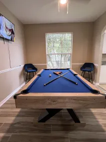 Prepared to be impressed! Welcome home! 7 bedroom 4 bathroom with HEATED pool! - Image 3