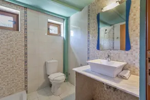 Akros Oreon Apartment Voliares - Image 2