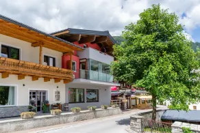 Luxurious Holiday Home in Krimml with Sauna - Image 5