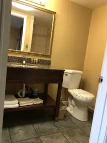 Knight's Inn Motel - Image 3