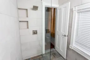 Luxury Private Suite with HEATED SALTWATER POOL - Image 2