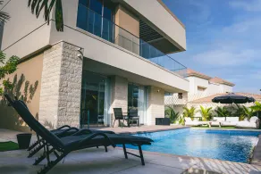 Luxury Holiday House - Image 5
