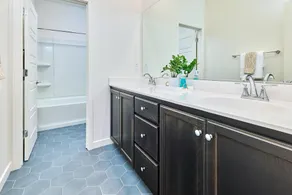 Stylish 4BD Home ~ Pvt Backyard ~ Minutes to Napa - Image 5