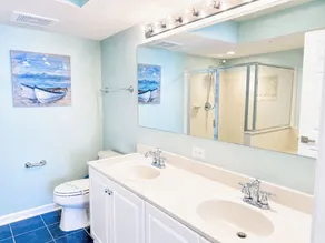 Ashworth #804! 3BR/3BA with Stunning Views & Prime Amenities - Image 3