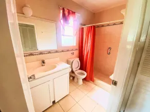 A Beautiful 3 quartos, 3 casas de banho moradia - Image 5