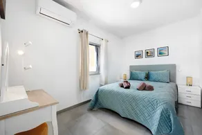 Casa vacanze 'Casinha' con vista mare, Wi-Fi e aria condizionata - Image 5