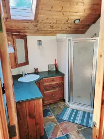 Private Cabin on Beautiful River! Enjoy the popular Paiute ATV Trail. - Image 3