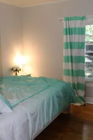 Cozy Ferndale Bungalow w/ fenced yard & fast Wifi - Image 5