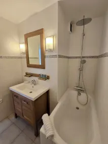 Villa 300 M2, Swimming pool, close to the beach on foot, Saint-Florent, Haute Corse - Image 4