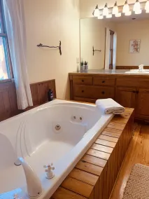 ✶Appalachian Mt Cabin, Mt Views, 3BR 3BA, Fiber Wifi, Family, Hiking, Waterfalls - Image 4