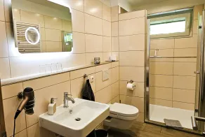 Grande apartamento tranquilo com um jardim de inverno e terraço! - Image 2
