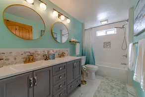 Seabreeze Chalet - Image 4