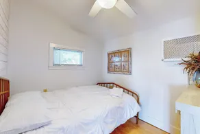 2BR Lakeside Home w/ Patio, Porch & AC - Image 5