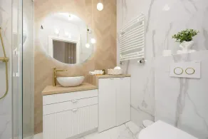 Stylish Apartment with Balcony 7th Floor by Noclegi Renters - Image 3