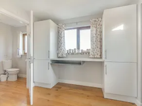3 bedroom accommodation in Rhayader - Image 2