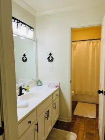The Retreat - Entire Residential Home! - Image 2