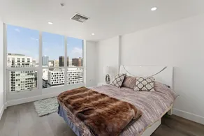 Double story downtown Marina penthouse! - Image 5