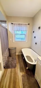Centrally located in the heart of Boston near T - Image 5