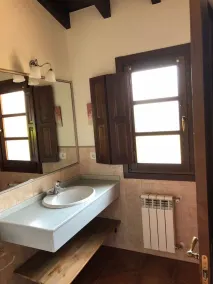 Schöne Villa in Meluerda mit Pool - Image 3